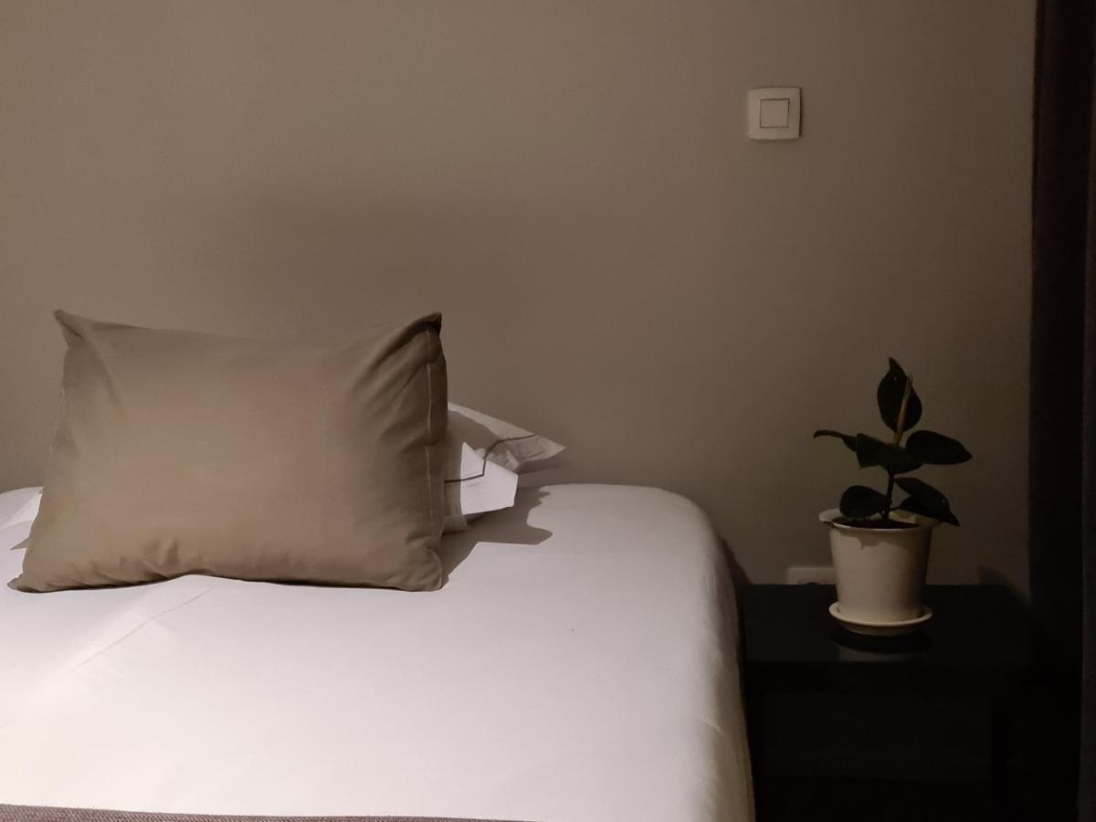 B&B A Cote Du Cinquantenaire Etterbeek Kültér fotó